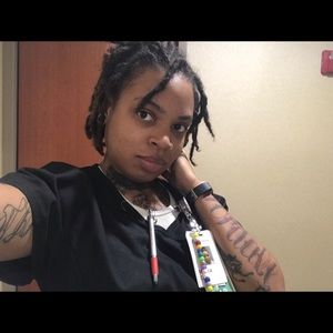 Meet your Posher, Monica